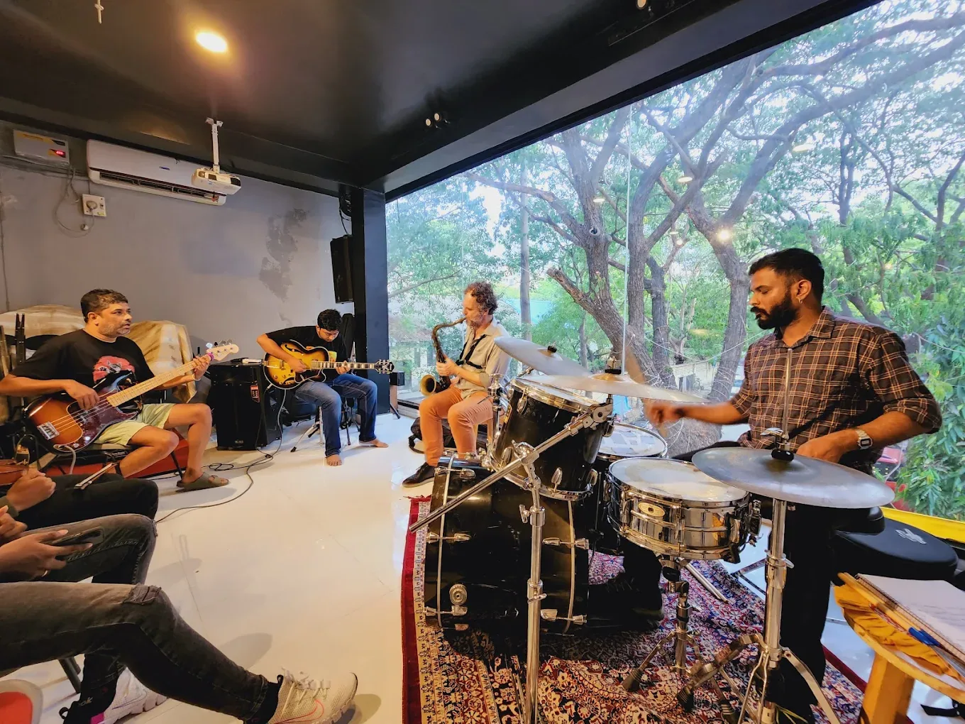 Unwind Center music venue in Chennai